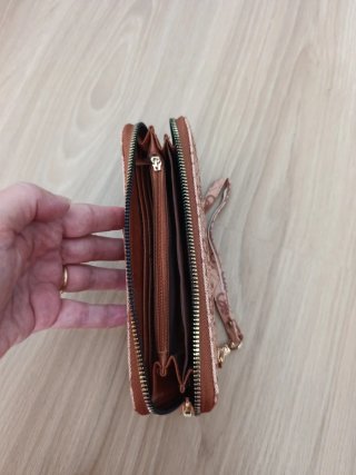 Cartera Guess Marrón