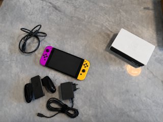 Nintendo Switch OLED con Accesorios