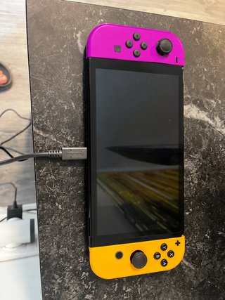Nintendo Switch OLED con Accesorios