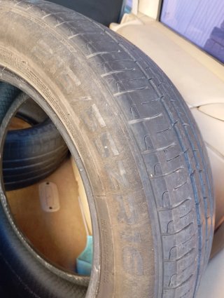 2 Ruedas Coche 95% Vida Útil