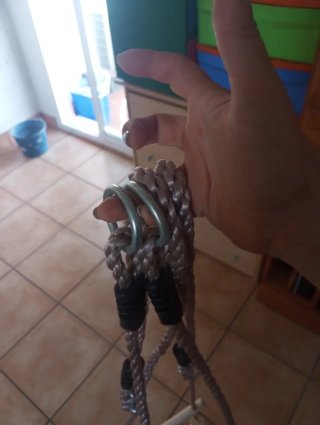 Columpio de madera para niños