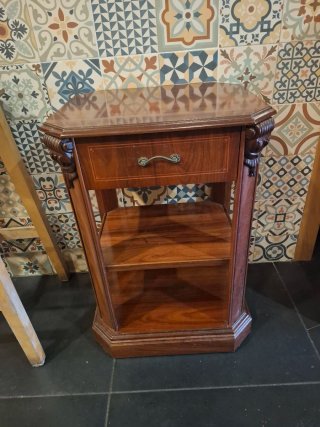 Mueble Auxiliar Vintage de Madera