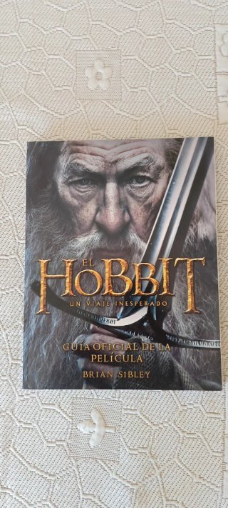 El hobbit un viaje inesperado Guia oficial
