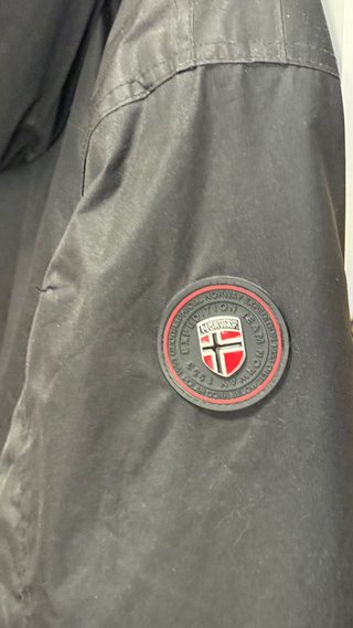 Abrigo Geographical Norway Negro