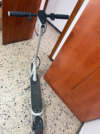 Patinete Eléctrico Gris sin registrar en DGT HMLGD