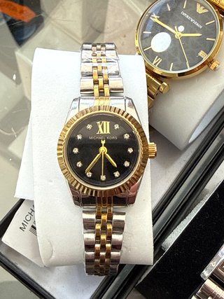 Reloj m k