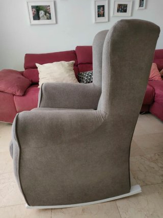 Butaca orejera lactancia gris