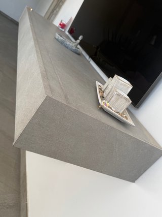 Mueble de TV suspendido gris
