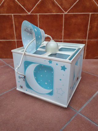 Lámpara infantil luna y estrellas