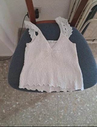 Top Stradivarius Blanco Talla XS