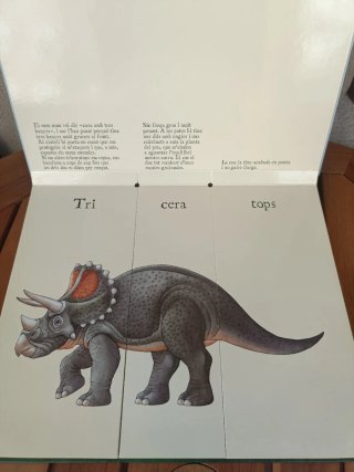 Libro de dinosaurio interactivo