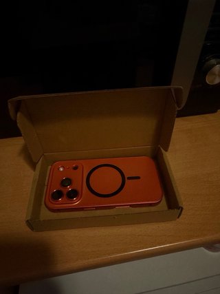 Funda Metálica Naranja para iPhone 17 Pro