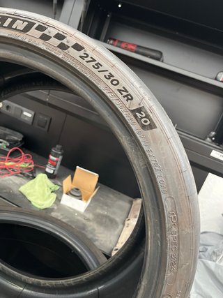 Neumáticos Michelin 275/30/20 y 345/25/21