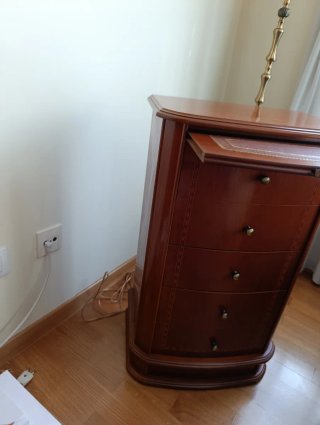Aparador de Madera Maciza