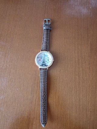 Reloj de pulsera con Torre Eiffel de París