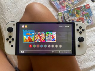 Nintendo Switch OLED Blanca Con 2 juegos