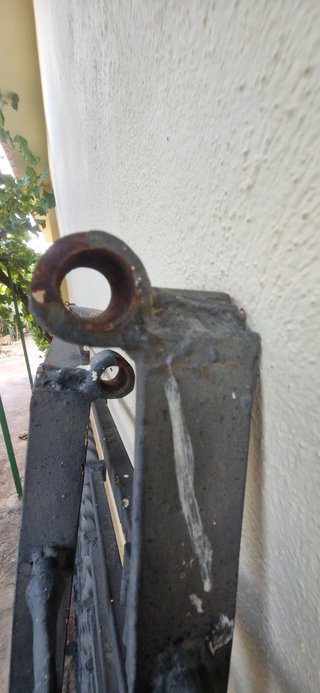 Lote de 3 rejas de hierro forjado