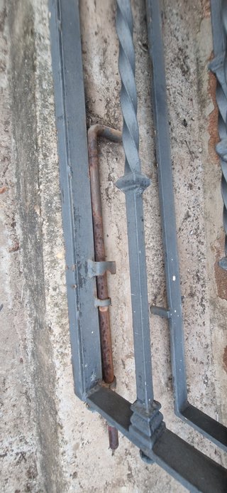 Lote de 3 rejas de hierro forjado