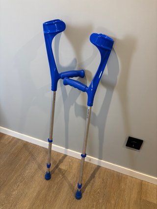 Muletas ajustables azules