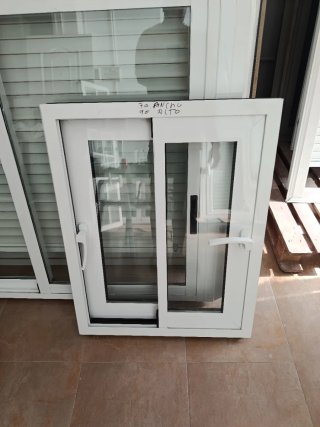 Ventana aluminio cristal climalit baño