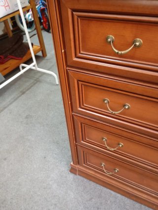 Cómoda de Madera con 4 Cajones