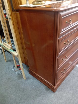 Cómoda de Madera con 4 Cajones