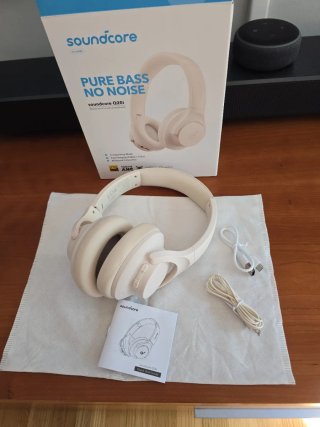 Auriculares Soundcore Q20i