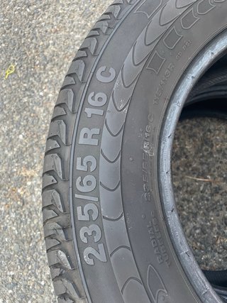 Neumático Continental Vanco 2 235/65 R16C. 4 unida