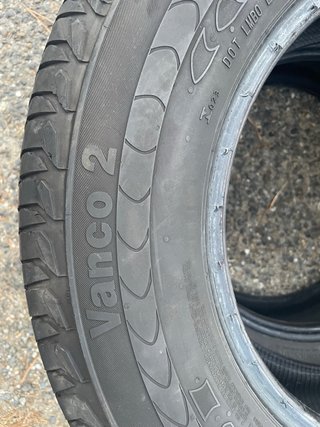 Neumático Continental Vanco 2 235/65 R16C. 4 unida