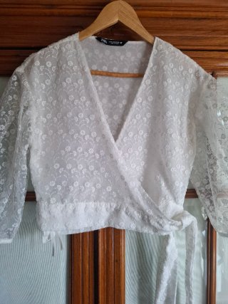 Blusa Blanca Zara, preciosa, Talla M