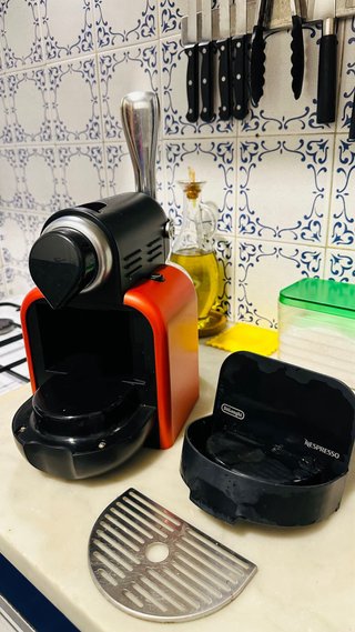 Cafetera Nespresso De’Longhi