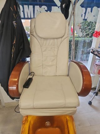 Sillón de pedicura con masaje