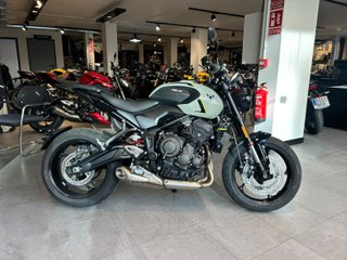 Triumph Trident 660