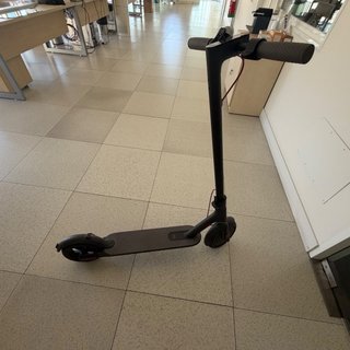 Patinete Eléctrico Xiaomi M365 COMO NUEVO!! LEER!!