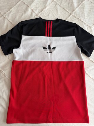 Camiseta Adidas Tricolor Talla M