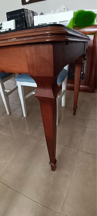 Mesa de Comedor Neoclásica Extensible