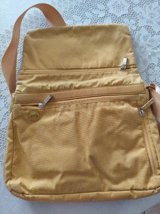 Borsa a tracolla Piquadro senape