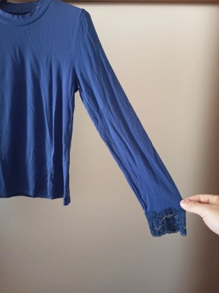 Camisola de senhora azul