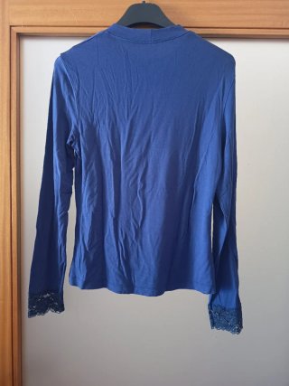 Camisola de senhora azul