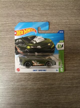 Hot Wheels Chevy Super Volt Verde
