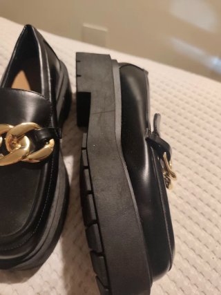 Mocasines Negros con Cadena Talla 39