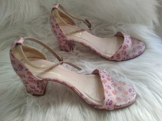 Sandalias florales tacón bloque