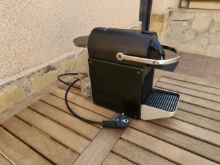 Cafetera Nespresso Pixie