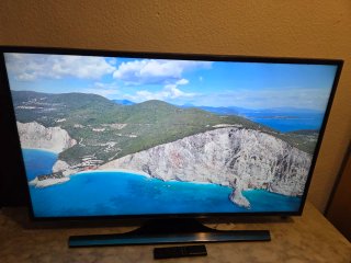Smart TV Samsung 45 4K UHD HDR WiFi