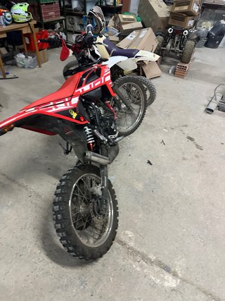 Moto 49cc Enduro/Motocross Roja y Blanca