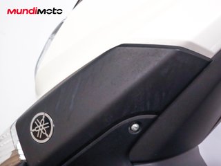 YAMAHA NMAX