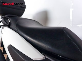 YAMAHA NMAX