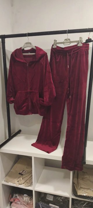 Chándal de Terciopelo Rojo