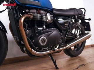 TRIUMPH SPEED TWIN 900