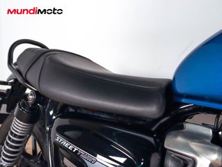 TRIUMPH SPEED TWIN 900